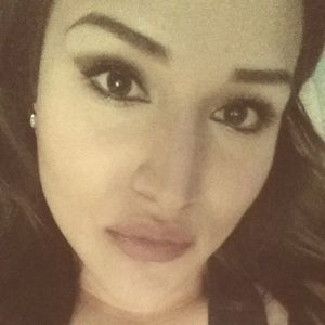 Meet your Posher, Elena